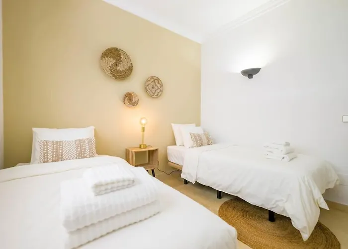 Aloha Gardens Pools Bbq Wifi Garden Apartament