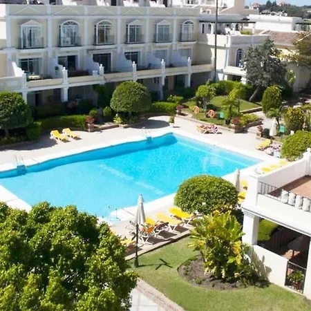Aloha Gardens Pools Bbq Wifi Garden Апартаменти